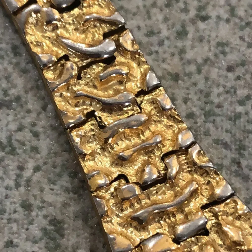 Vintage Elgin Gold nugget ladies watch.